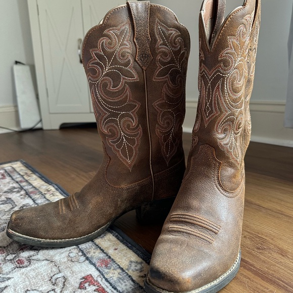 Brown Ariat Cowboy Boots - Women’s 7 - Picture 3 of 7